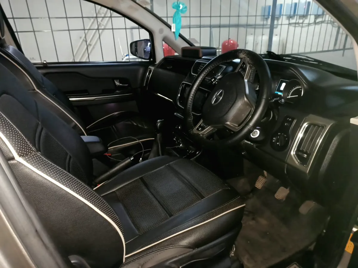 Tata Safari XM 2019 — photo 4 of 6