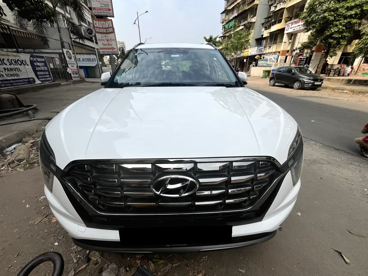 Alcazar 1 Prestige rental Mumbai to Goa