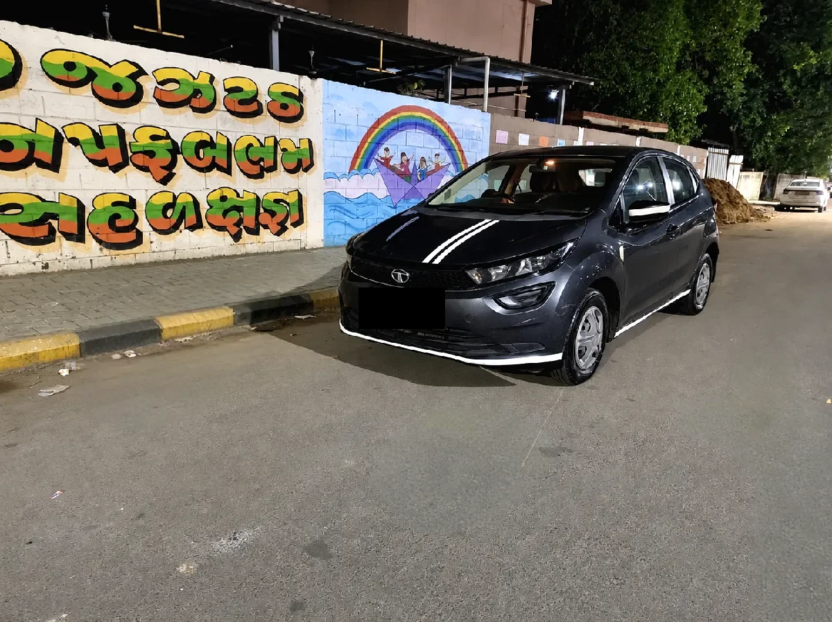 Tata Altroz self-drive in Ahmedabad