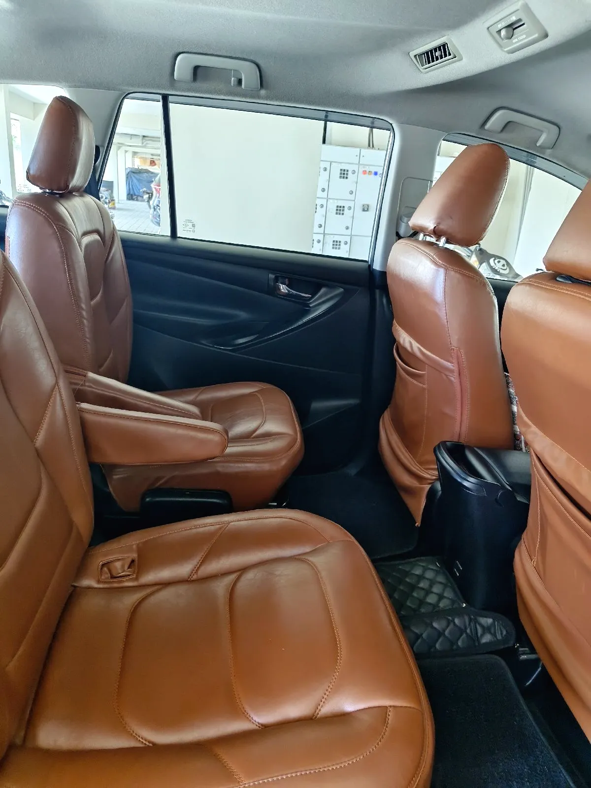 Toyota Innova Crysta 2019 — photo 5 of 6