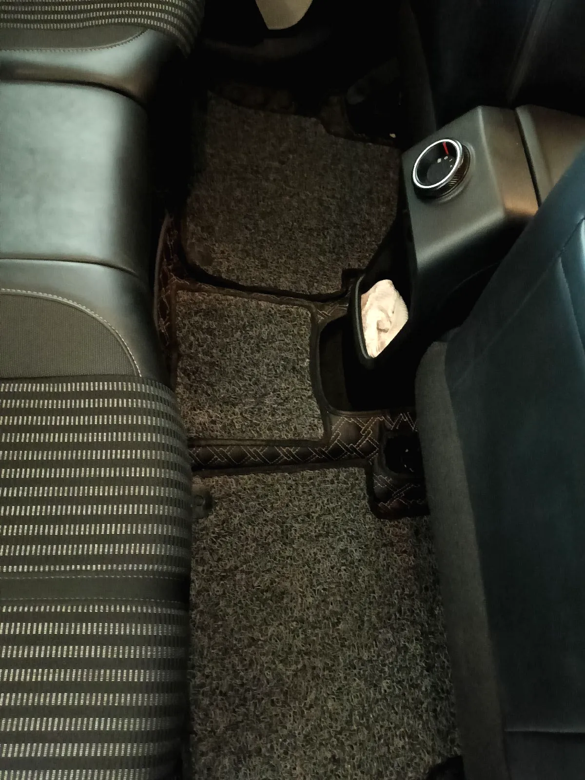 Carens G1 5 6MT PRESTIGE 7 2022 — photo 6 of 6