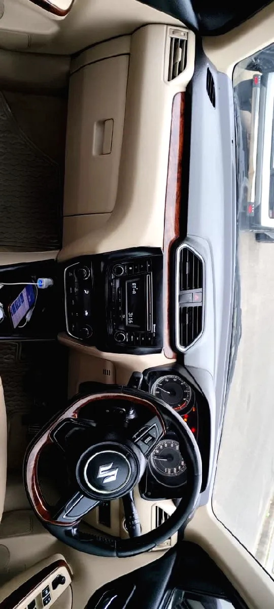 Maruti Dzire 2018 — photo 6 of 6